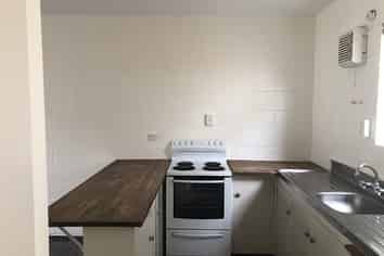 2/17 Opoia Road, Claudelands