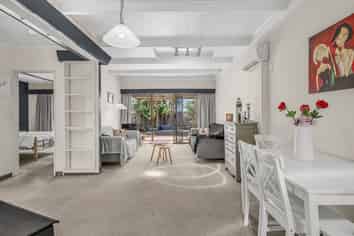 807b Avenue Road East, Saint Leonards