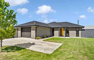 21 Maple Grove, Solway