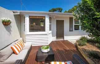 2/13 Bingley Avenue, Epsom