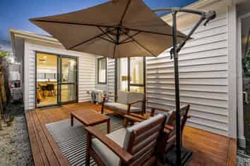 15A Reynella Drive, Massey