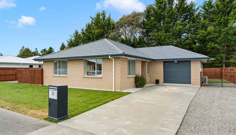 8 Maple Grove, Masterton