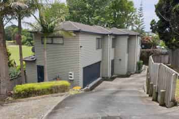 8A Ngatoa Place, Glenfield