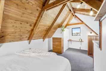 19 Matai Road, Stanmore Bay