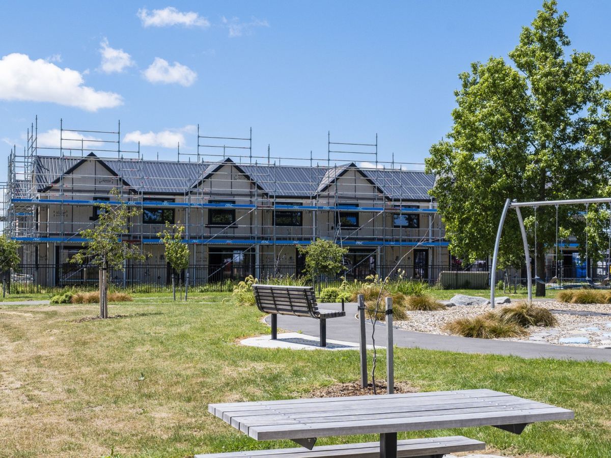 3/8 Akoranga Place, Hornby, Christchurch City, Canterbury - Photo 2