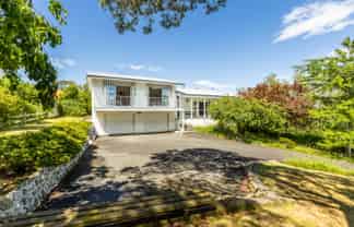 4 Tauroa Road, Havelock North