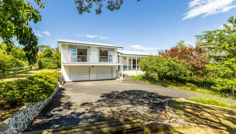 4 Tauroa Road, Havelock North