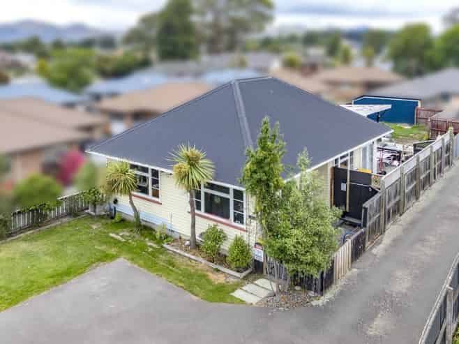 256 Breezes Road, Aranui