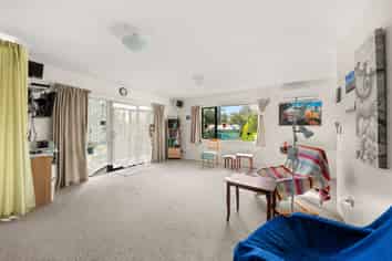 10 Moore Street, Featherston