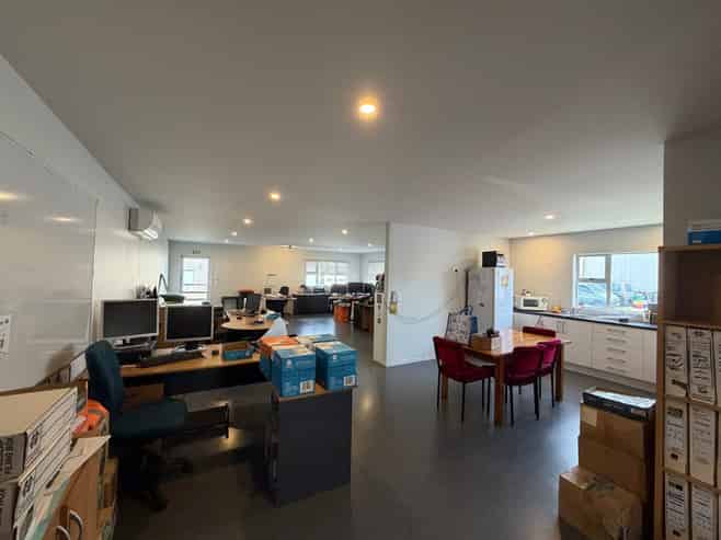 Standalone Mount Industrial - Huge Yard