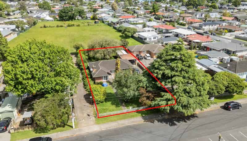 12 Cross Street, Papakura