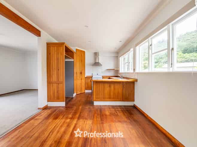 24 Eldon Grove, Taita