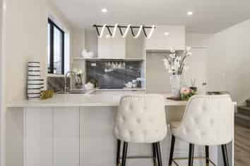 30 Tawa Crescent, Manurewa