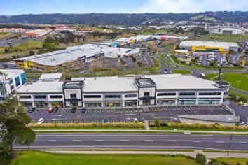 Two levels, one powerful presence