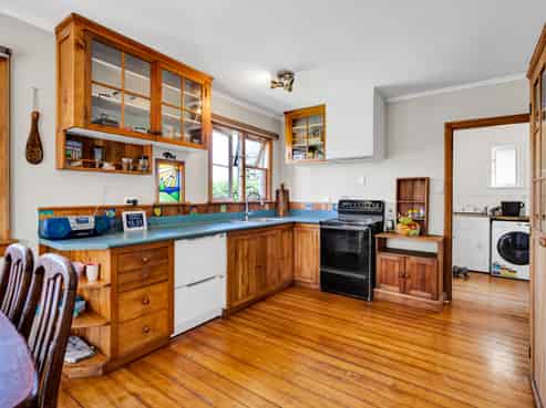 117 Seaview Road, Westown