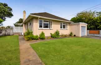 117 Seaview Road, Westown