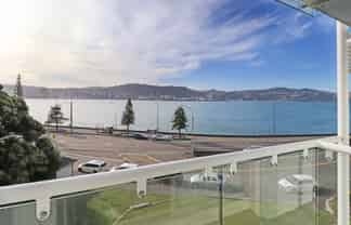 10/370 Oriental Parade, Oriental Bay