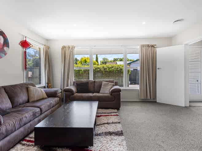 1/7 Curletts Road, Sockburn