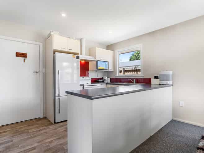 1/7 Curletts Road, Sockburn