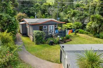 9 Ocean Beach Road, Tairua