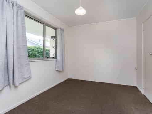 2/45 Willcott Street, Mount Albert