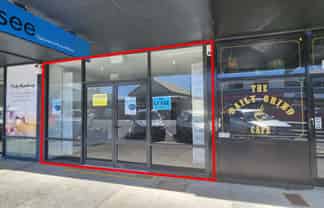 Silverdale Village – Main Road Exposure!