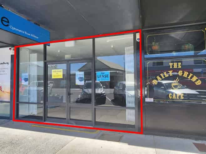 Silverdale Village – Main Road Exposure!