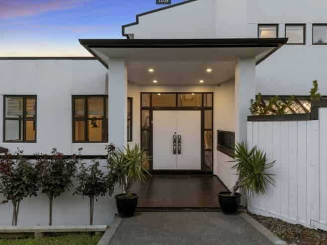 23 Meadowbank Drive, Belmont