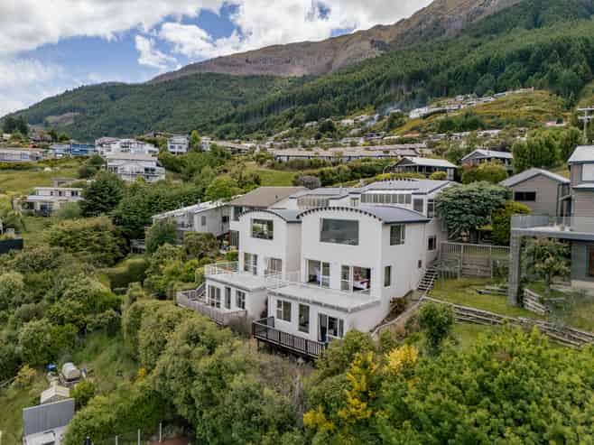 3A Strawberry Lane, Fernhill/Sunshine Bay