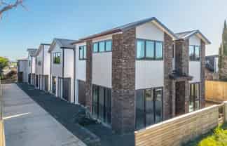 5/23 Bradbury Road, Botany Downs