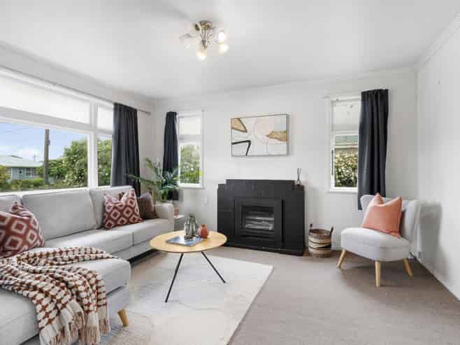 12 Bowen Street, Levin