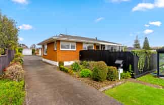 1/4 Waterloo Road, Milford