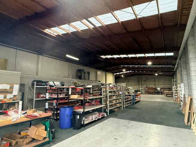 Dual Roller Doors, Secure Site