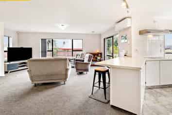 1/132 Wellington Street, Pukekohe