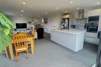 16 Whiri Lane, Hobsonville