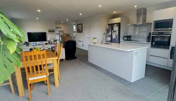 16 Whiri Lane, Hobsonville