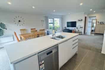 16 Whiri Lane, Hobsonville