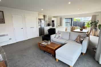 16 Whiri Lane, Hobsonville