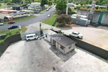 Standalone High Stud With Sealed Yard