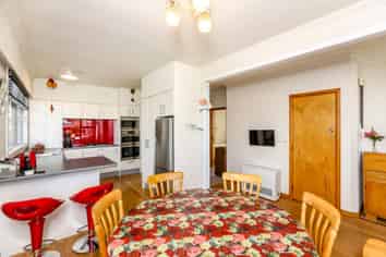 17 Sanders Avenue, Westown