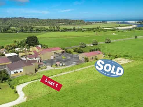 11 Oparara Road, Karamea