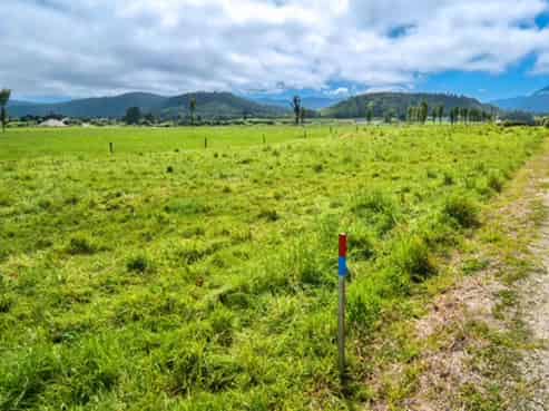 11 Oparara Road, Karamea