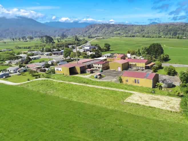 11 Oparara Road, Karamea