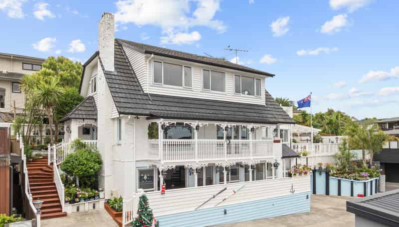 C/73 East Coast Road, Castor Bay