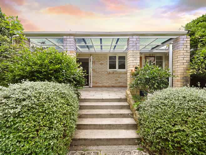 27 Greta Street, Glenview