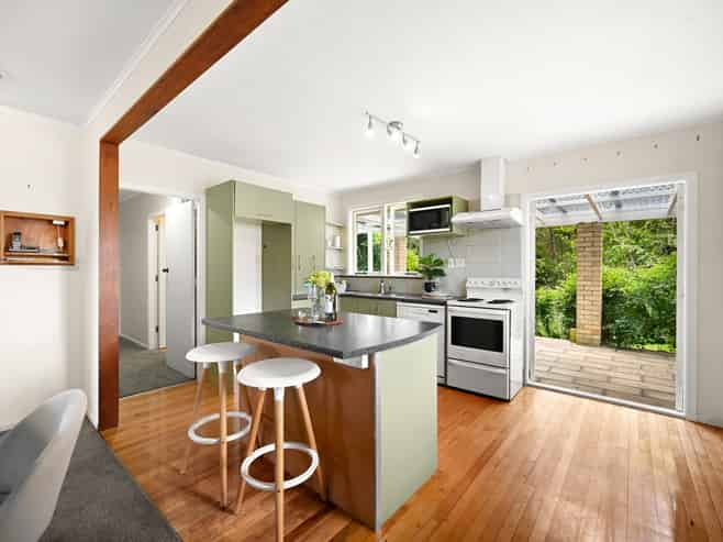 27 Greta Street, Glenview