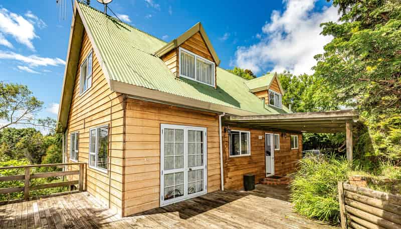 10 D'arcy Road, Bastia Hill