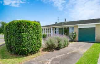 1 Matipo Street, Waikanae