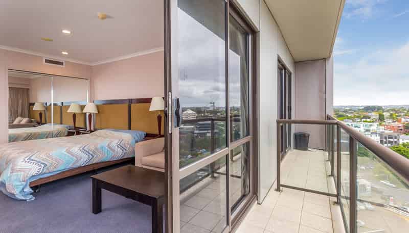 9-17 Byron Avenue, Takapuna