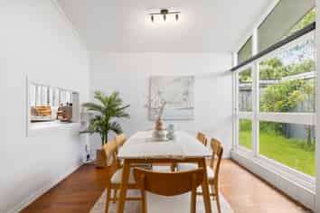 27 Takapu Street, Matua